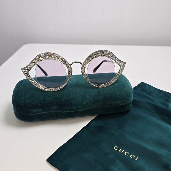Gucci Crystal Lips Rhinestone Cat Eye Sunglasses Round Lenses Light Lilac main image 6